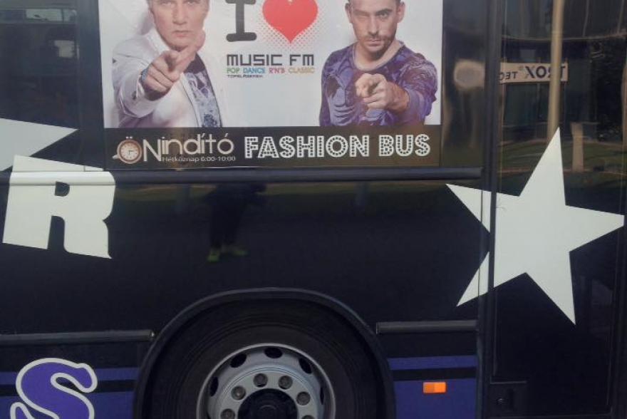 MusicFM-Önindító a partybuszon